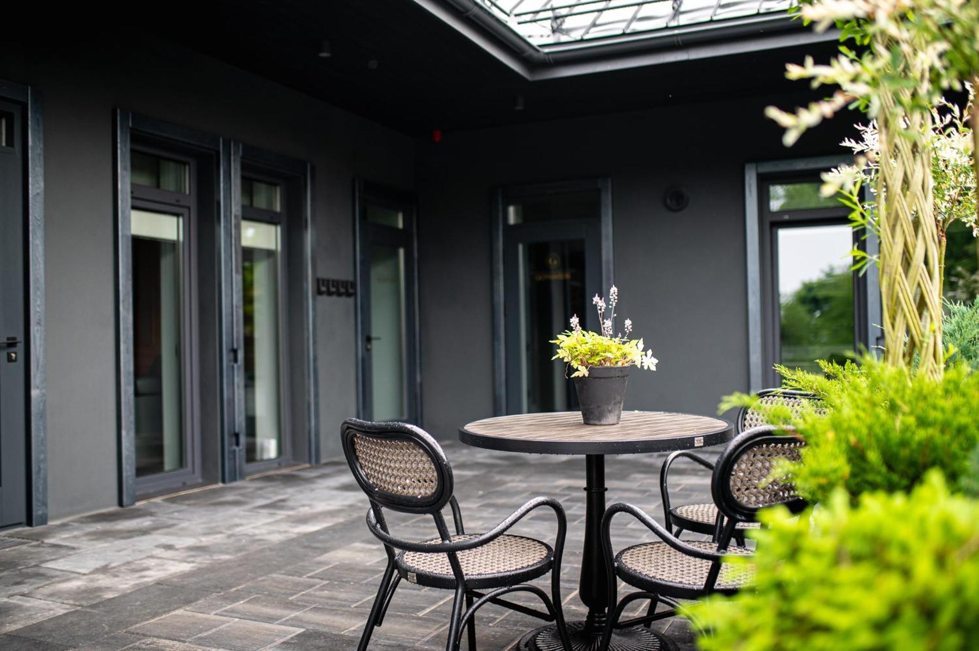 Hotel Gothards Kuldiga Exterior photo